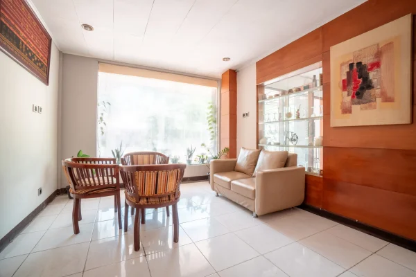 rehat-at-hotel-10-lobby